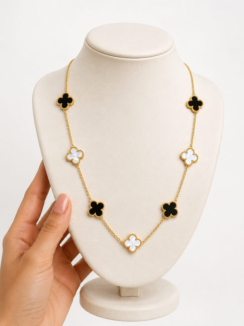 Black & White Clover Link Necklace